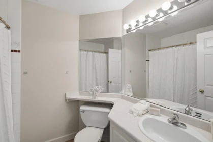 Guest Bathroom Photo of 2 11952 64 Avenue, Delta, BC