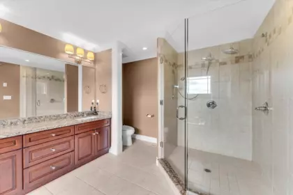 Laundry Room Photo of 1583 Parkway Boulevard, Coquitlam, BC