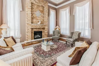 Living Room Photo of 1583 Parkway Boulevard, Coquitlam, BC