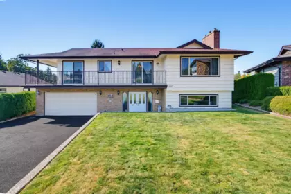 Breakfast Nook Photo of 2053 Filuk Place, Abbotsford, BC
