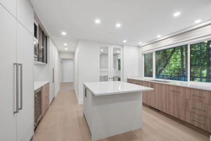 Kitchen Island Photo of 3980 Cartier Street, Vancouver, BC