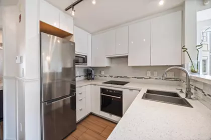 316 2565 W Broadway Street, Vancouver, BC, Vancouver — Townhouse for sale