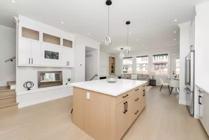 Primary Bathroom Photo of 102 18573 56 Avenue, Surrey, BC