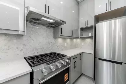 Walk-In Closet Photo of 102 18573 56 Avenue, Surrey, BC