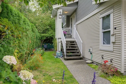 Family Room Photo of 72 6450 199 Street, Langley, BC