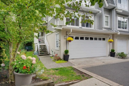 Living Room Photo of 72 6450 199 Street, Langley, BC
