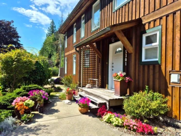 5301 Stamford Place, Sechelt, BC, Sechelt — Single Family Residence for sale