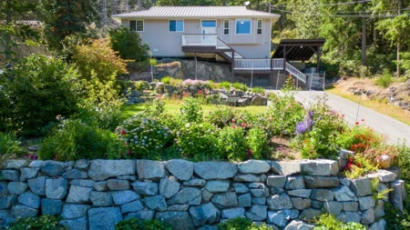 4517 Merrill Road, Madeira Park, BC, Madeira park — Single Family Residence for sale