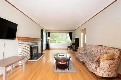 7950 Suncrest Drive, Burnaby, BC, Burnaby — Single Family Residence for sale
