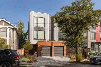 519 E 16th Avenue, Vancouver, BC, Vancouver — Half Duplex for sale