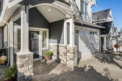A 46980 Russell Road, Chilliwack, BC, Chilliwack — Half Duplex for sale