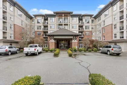 412 8955 Edward Street, Chilliwack, BC, Chilliwack — Apartment/Condo for sale