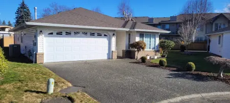22 46485 Airport Road, Chilliwack, BC, Chilliwack — Single Family Residence for sale