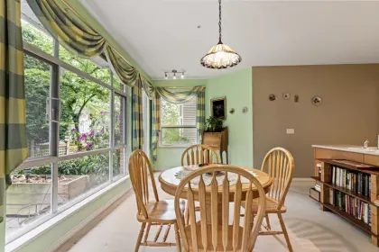 203 5280 Oakmount Crescent, Burnaby, BC, Burnaby — Apartment/Condo for sale