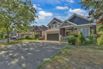 13189 Huntley Avenue, Surrey, BC, Surrey — Single Family Residence for sale