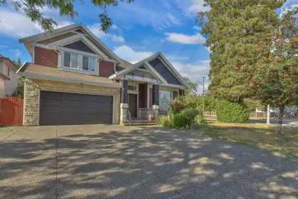 13189 Huntley Avenue, Surrey, BC, Surrey — Single Family Residence for sale