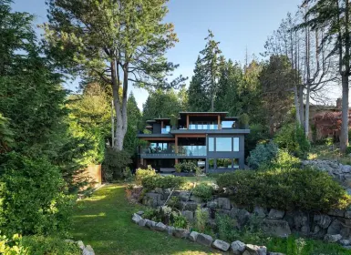 4428 Piccadilly North, West Vancouver, BC, West vancouver — Single Family Residence for sale
