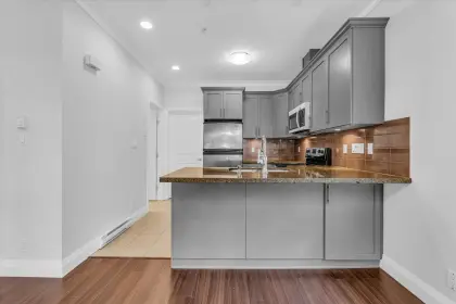 101 5588 Patterson Avenue, Burnaby, BC, Burnaby — Apartment/Condo for sale