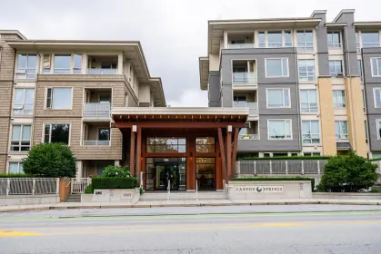 521 2665 Mountain Highway, North Vancouver, BC, North vancouver — Apartment/Condo for sale