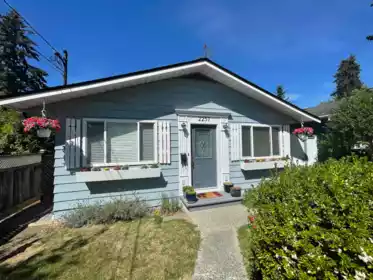 2257 Hawthorne Avenue, Port Coquitlam, BC, Central Pt Coquitlam — 3 bed single family residence for sale