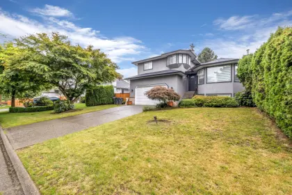 5653 Sundale Grove, Surrey, BC, Surrey — Single Family Residence for sale