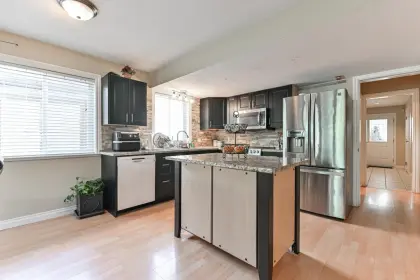 30589 Steelhead Court, Abbotsford, BC, Abbotsford — Single Family Residence for sale