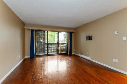 301 365 Ginger Drive, New Westminster, BC, New westminster — Apartment/Condo for sale