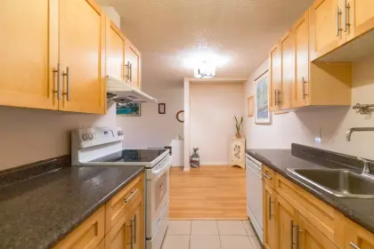 207 7200 Lindsay Road, Richmond, BC, Richmond — Apartment/Condo for sale