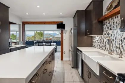 3341 E Georgia Street, Vancouver, BC, Vancouver — Single Family Residence for sale