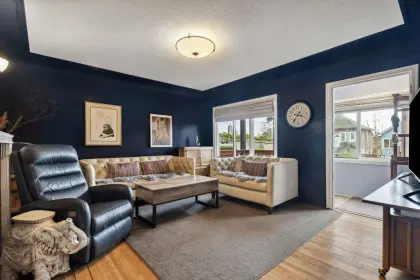 3341 E Georgia Street, Vancouver, BC, Vancouver — Single Family Residence for sale