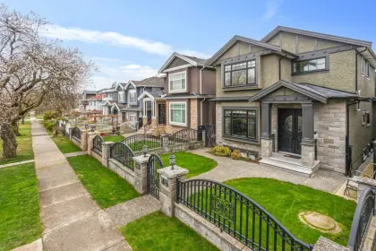 1037 E 50th Avenue, Vancouver, BC, Vancouver — Single Family Residence for sale