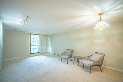 1201 7380 Elmbridge Way, Richmond, BC, Richmond — Apartment/Condo for sale