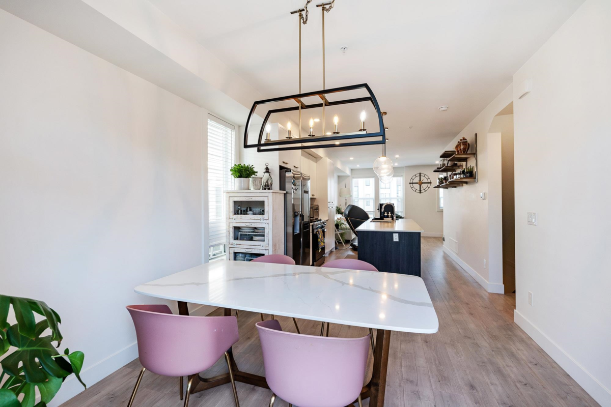 Primary Bathroom Photo of 43 20680 76b Avenue, Langley, BC