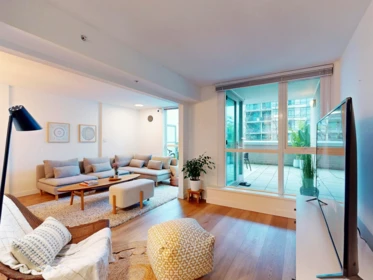 303 188 E Esplanade Esplanade, North Vancouver, BC, North Vancouver — Apartment/Condo for sale