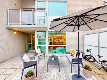 303 188 E Esplanade Esplanade, North Vancouver, BC, North Vancouver — Apartment/Condo for sale