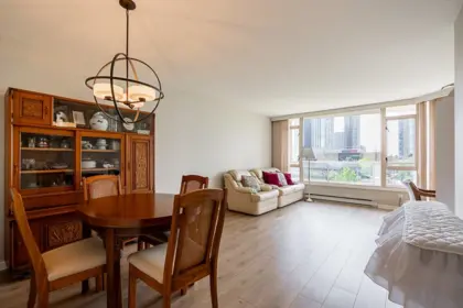 704 4657 Hazel Street, Burnaby, BC, Burnaby — Apartment/Condo for sale
