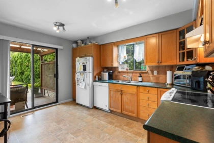 Primary Bedroom Photo of 14776 60a Avenue, Surrey, BC