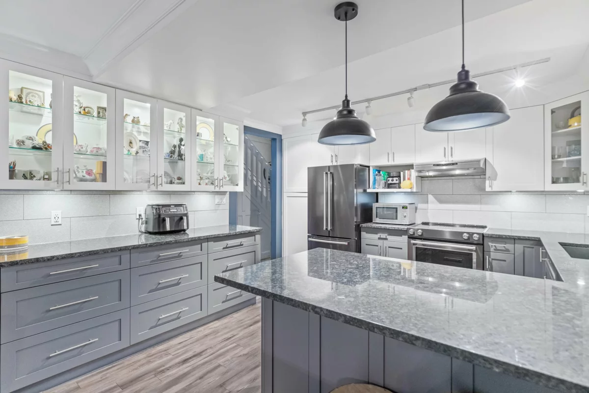 Kitchen Island Photo of 9 12227 Skillen Street, Maple Ridge, BC
