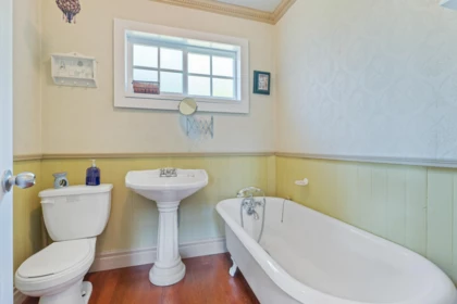 Primary Bathroom Photo of 316 Laval Square, Coquitlam, BC