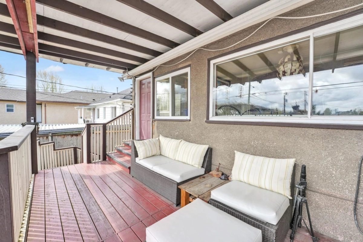 Basement Recreation Room Photo of 2150 Nanaimo Street, Vancouver, BC