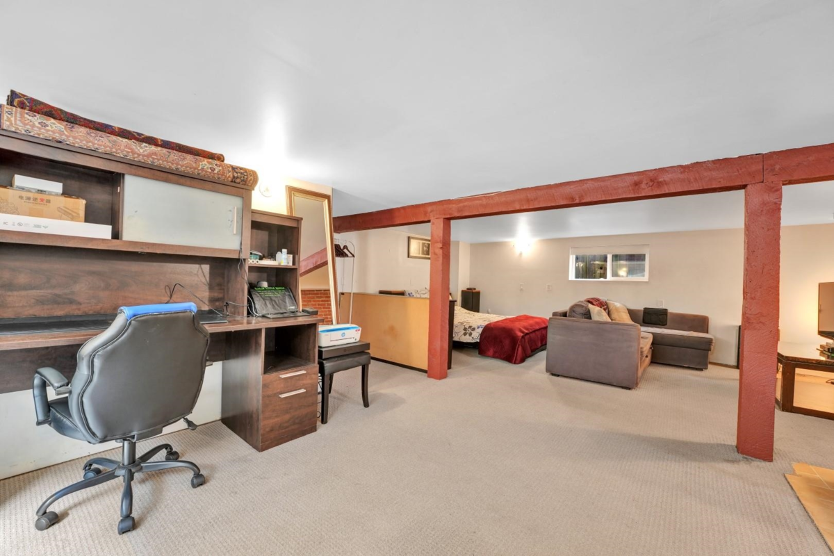 Garage Interior Photo of 2150 Nanaimo Street, Vancouver, BC