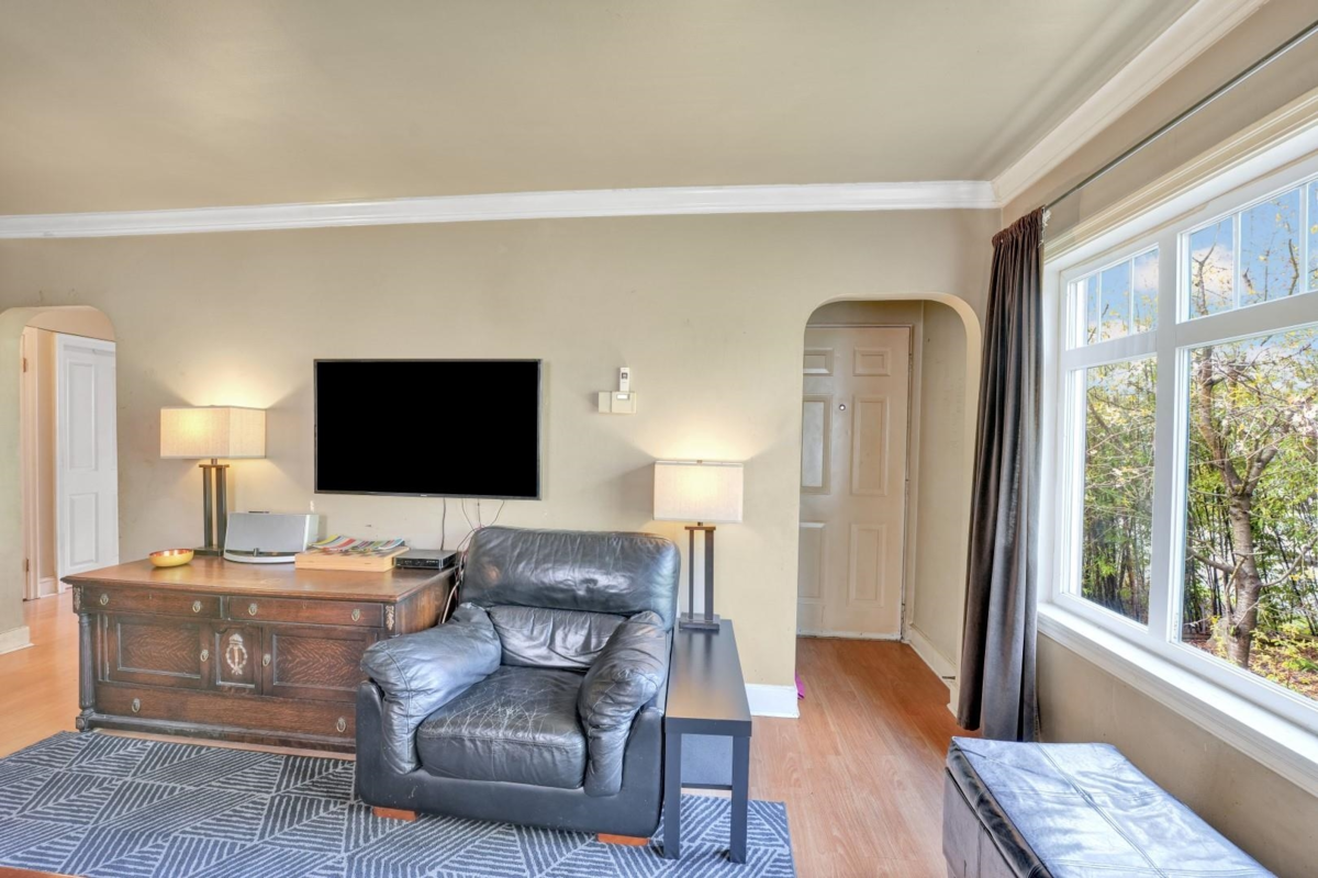 Primary Bedroom Photo of 2150 Nanaimo Street, Vancouver, BC