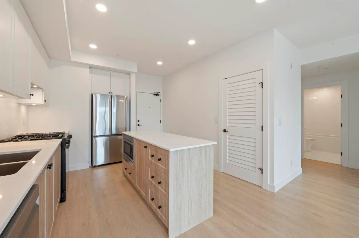 Living Room Photo of 503 19953 76 Avenue, Langley, BC