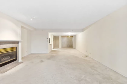 Entry Foyer Photo of 607 1188 Quebec Street, Vancouver, BC