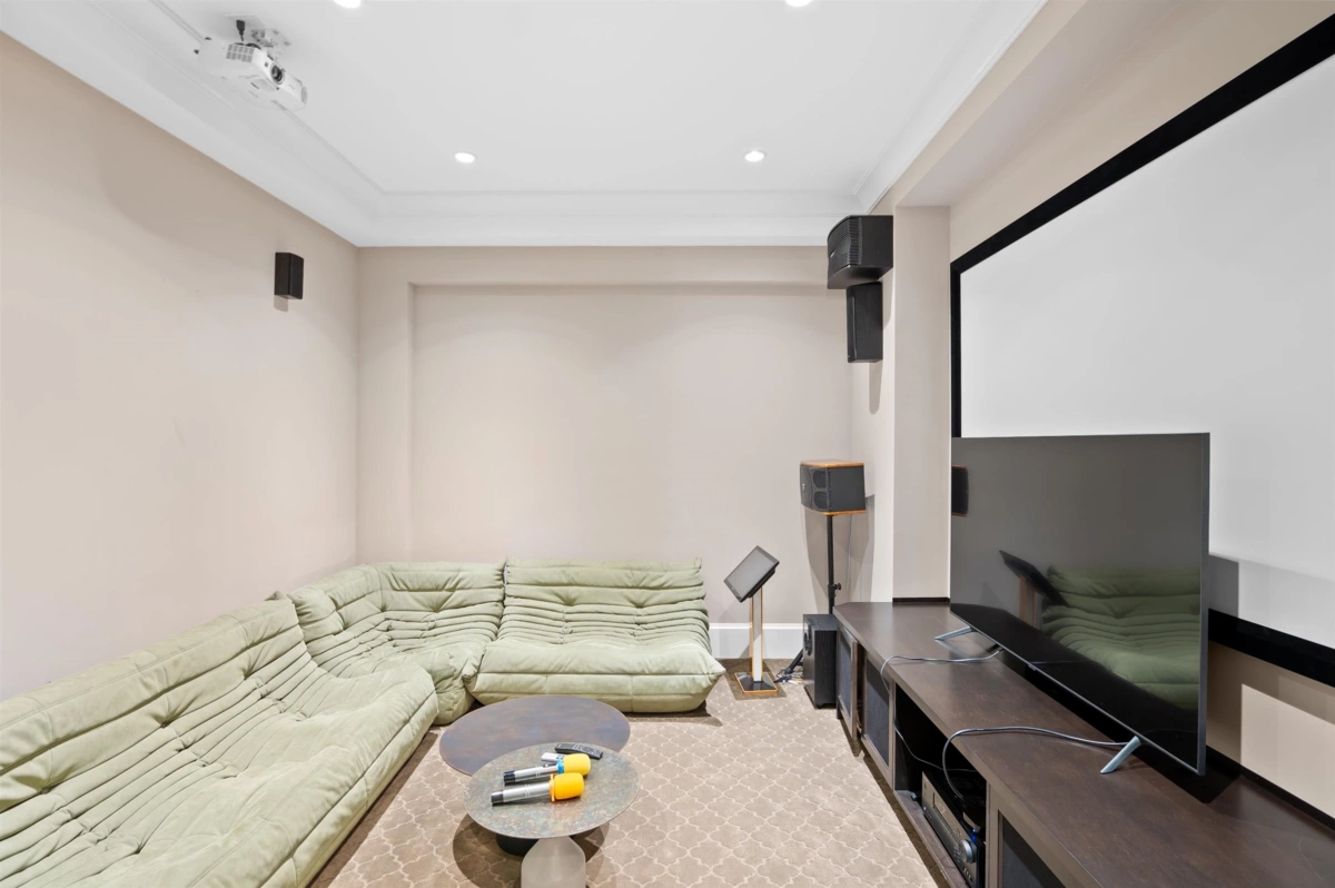 Breakfast Nook Photo of 2756 W 38th Avenue, Vancouver, BC