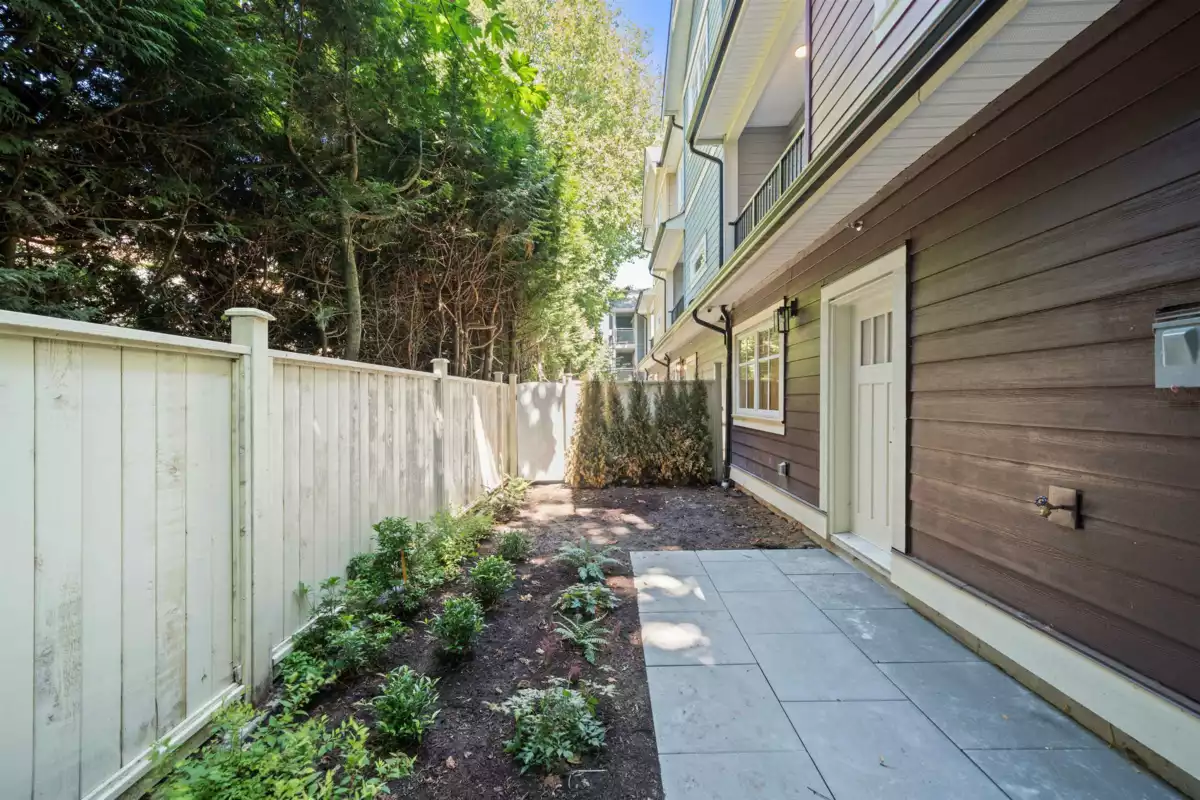 Aerial View of 1 4829 48 Avenue, Ladner, BC