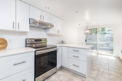 101 16335 14 Avenue, Surrey, BC, Surrey — Townhouse for sale