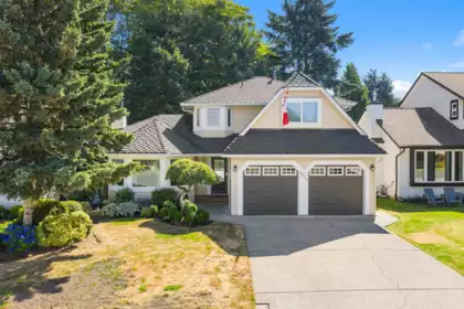 9324 211a Street, Langley, BC, Langley — Single Family Residence for sale