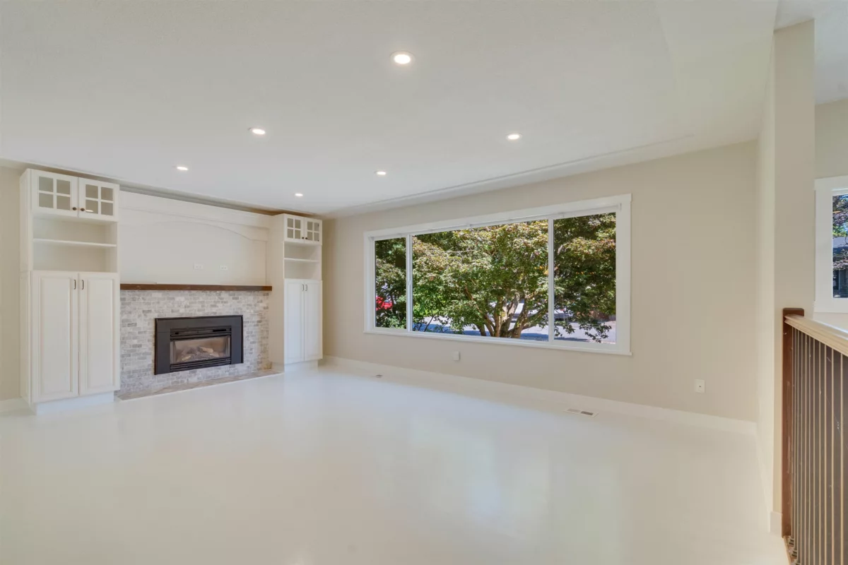Dining Area Photo of 12065 208 Street, Maple Ridge, BC