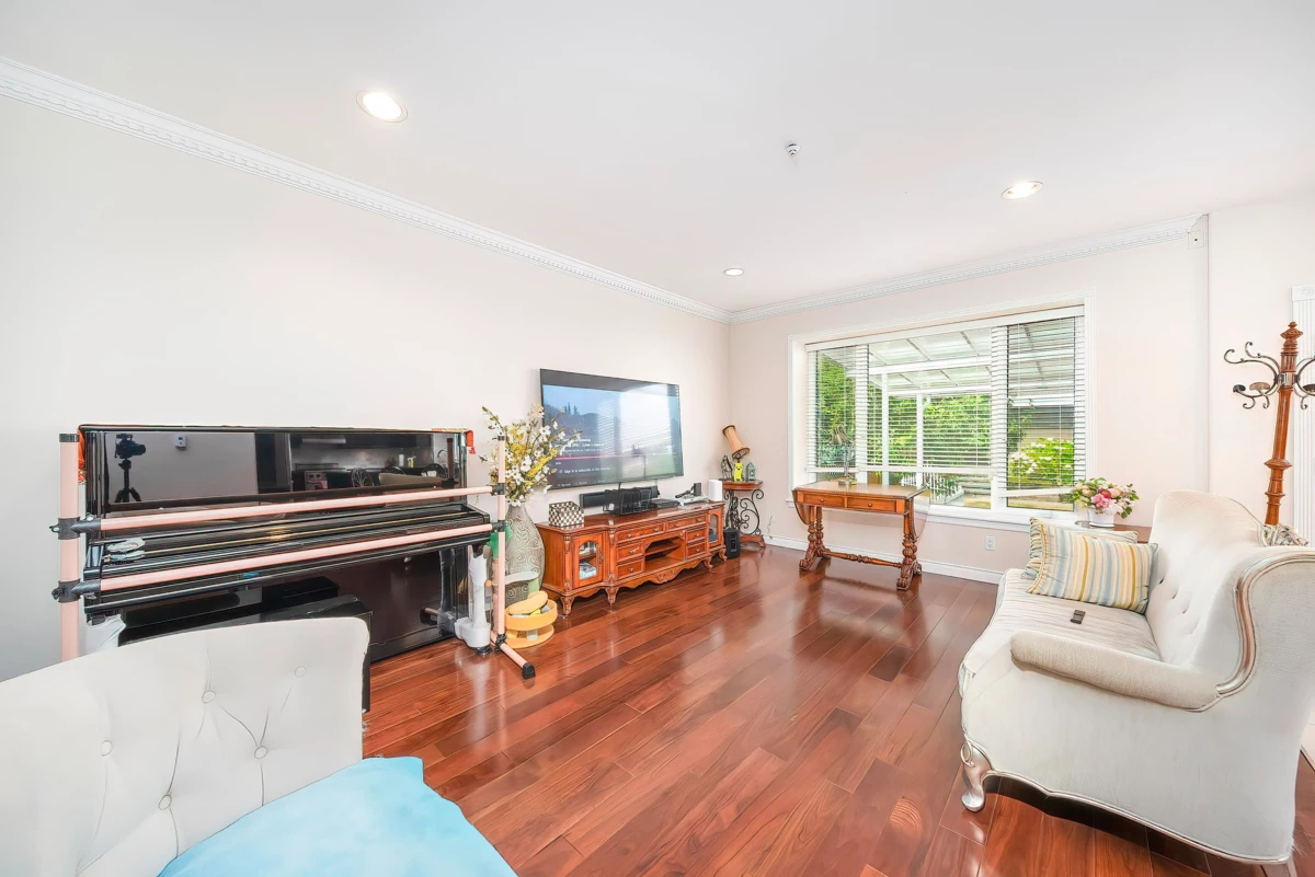 Basement Recreation Room Photo of 2407 W 18th Avenue, Vancouver, BC